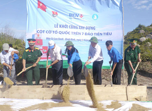 Khánh thành Cột cờ Tổ quốc trên đảo Cù Lao Xanh